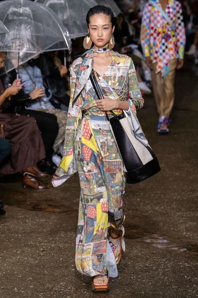 Look 46